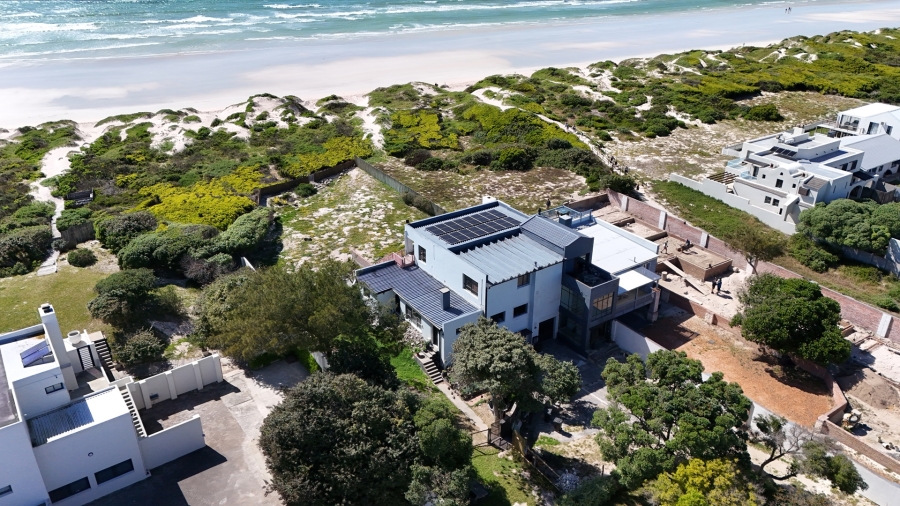 4 Bedroom Property for Sale in Struisbaai Western Cape
